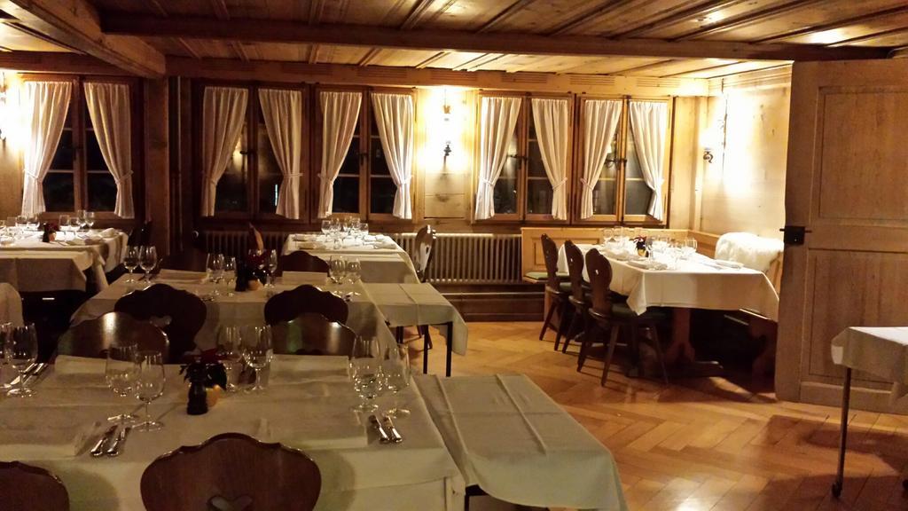 Hotel Restaurant Baren Gsteig Eksteriør bilde